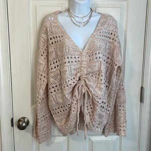 Beautiful versatile sweater - Listicle NWOT